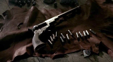 Colt04