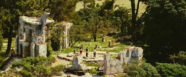 File:Cair Paravel Ruins.jpg