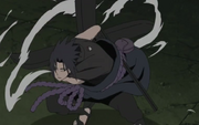 Sasuke com uma Fuma Shuriken.png