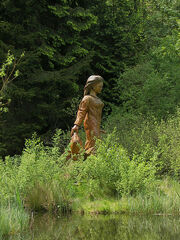 450px-Frau-Holle-Teich 005