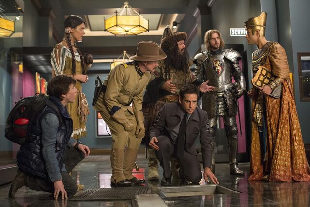 File:Still-of-robin-williams,-ben-stiller,-patrick-gallagher,-mizuo-peck,-dan-stevens,-skyler-gisondo-and-rami-malek-in-night-at-the-museum--secret-of-the-tomb-(2014)-large-picture.jpg