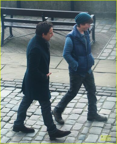File:Ben-stiller-chilly-night-at-the-museum-3-scenes-with-skyler-gisondo-05.jpg