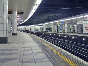 Monument underground station (1)