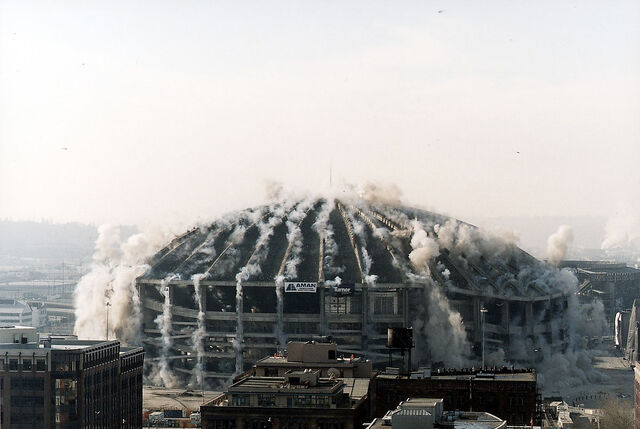 File:Kingdome implosion.jpg