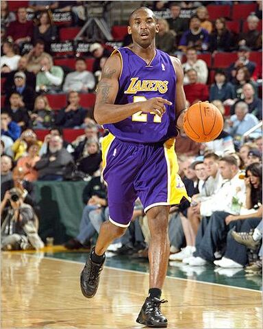 File:Kobe Bryant Lakers Road.jpg