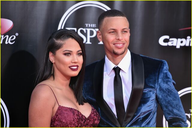 File:Stephen-curry-wife-ayesha-espys-2016-red-carpet-04.jpg
