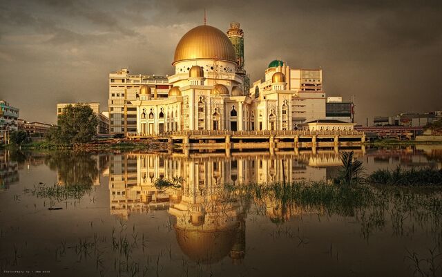 Fișier:Klang Mosque in Malaysia.jpg