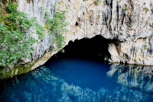 File:Vrelo Bune - 6137091.jpg