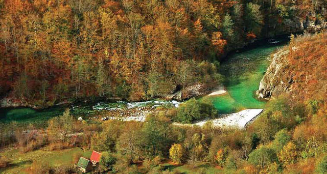 File:Neretva - NAJfoto 2.jpg