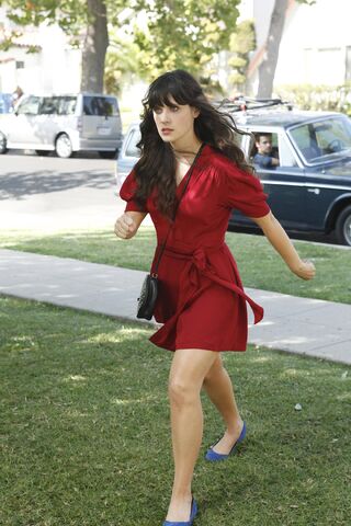 File:Zooey-deschanel- Episode-Still-10.jpg