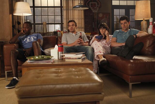File:Zooey-deschanel- Episode-Still-19.jpg