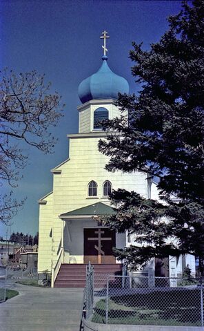 File:Kerk van Stamadri.jpg