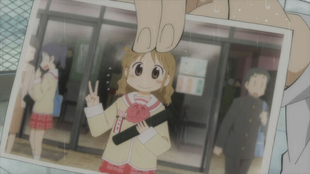 File:Nichijou-23-Izumi-Sakurai-in-high-school.jpg