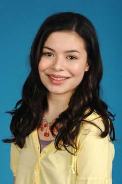Alan-David-Photoshoot-miranda-cosgrove