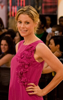 Julie Bowen