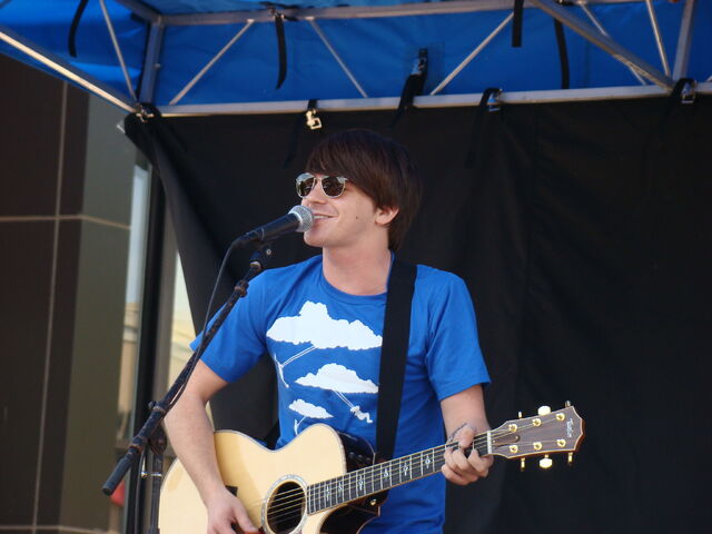 Datei:Drake Bell 9.jpg