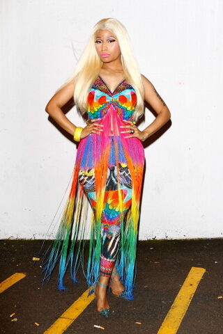 File:Nicki-minaj-2012-aria-awards-australia7.jpg