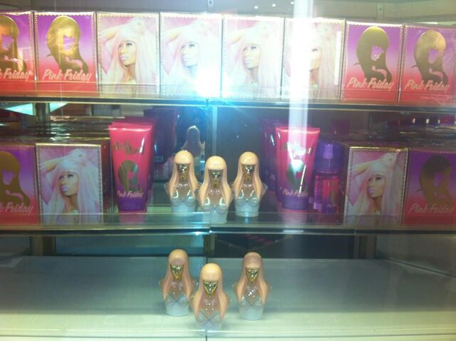 File:Pink friday fragrance 2.jpg