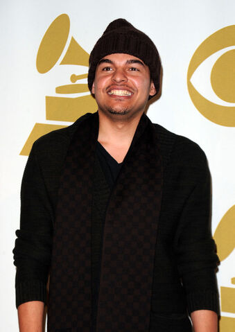 File:Alex da Kid.jpg