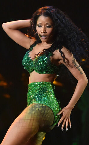 File:Anaconda vma pic 2.jpg