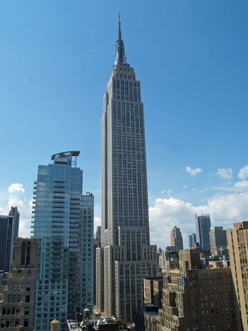 File:CaptainBusiness67 Tower.jpg
