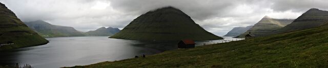 Plik:Kalsoy Kunoy - panorama.jpg