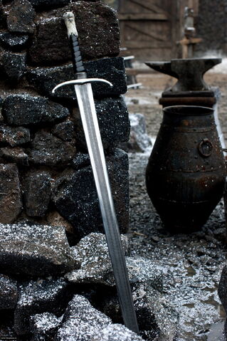 File:Longclaw.jpg