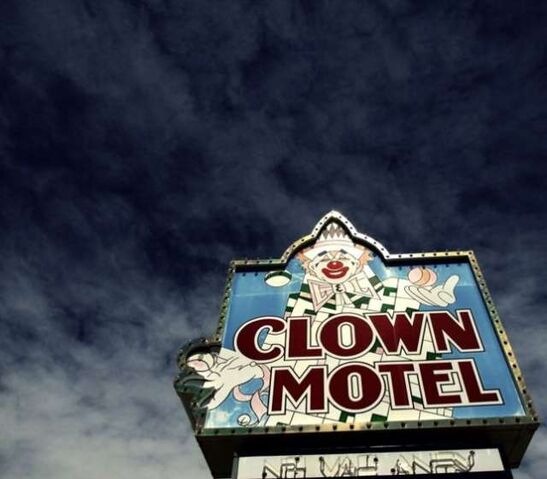 File:ClownMotel.jpg