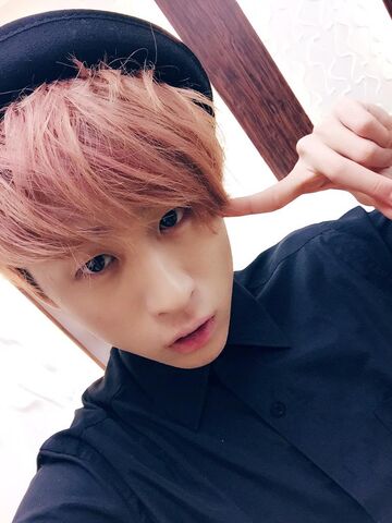 File:Chika selca.jpg