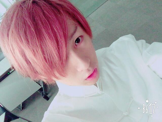 File:Chika selca (2).jpg