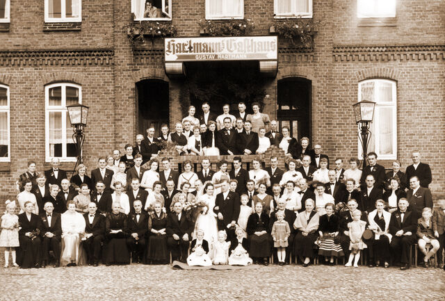 Datei:Hochzeit hartmann.jpg