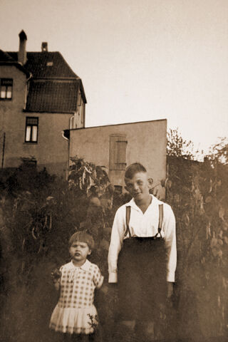 Datei:Rosemarie hartz wilhelm john.jpg
