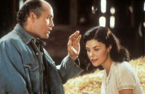 Lennie-played-by-john-malkovich-26bgabd