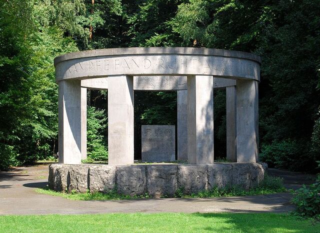 Datei:Leonhard-Eißnert-Park 6.jpg
