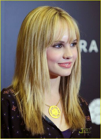 File:Meghan-meghan-jette-martin-8858662-886-1222.jpeg