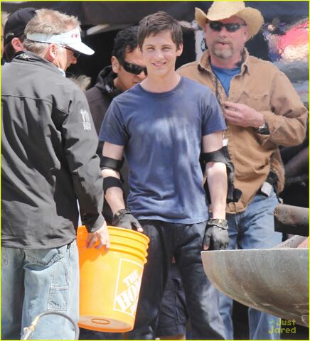 File:Logan-lerman-alexandra-daddario-percy10.jpg