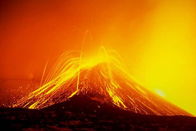 File:Mt Etna.jpg