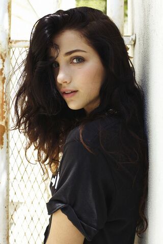 File:Emily Rudd 4.jpg