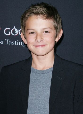 File:OHF premiere Finley Jacobson.jpg