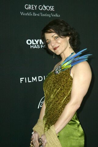 File:OHF premiere Shanna Forrestall.jpg