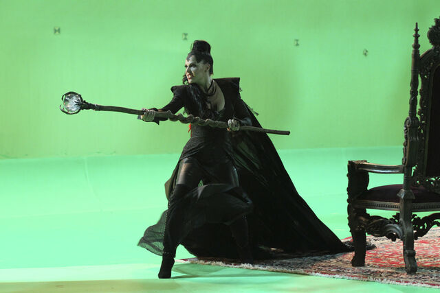 Ficheiro:1x02-bastidores-09.jpg