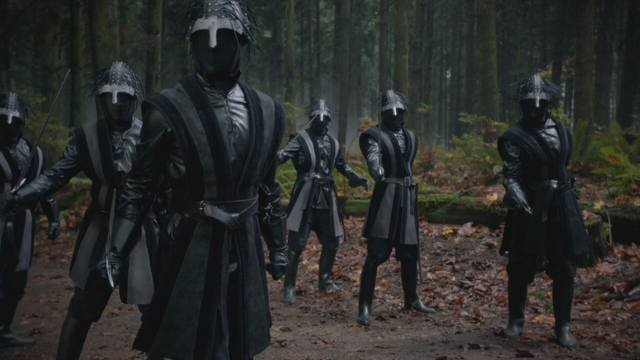 Fichier:5x12 chevaliers gardes noirs épées.png