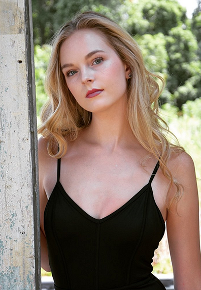 Fichier:Karley Scott Collins Infobox.png