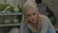4x08 Elsa souci inquiétude.png