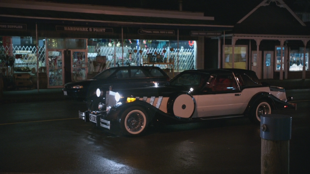 Fichier:4x14 voiture enchantée DEV IL arrivée.png