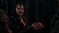 1x02 Reine Regina cœur enchanté Rocinante cheval étalon ingrédient Sort noir malédiction