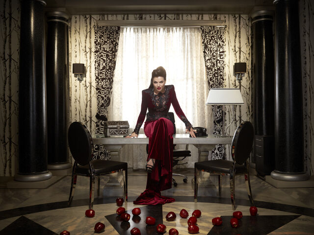 File:2PromoQueen17.jpg