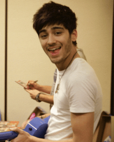 File:Zayn-malik-guitar.gif
