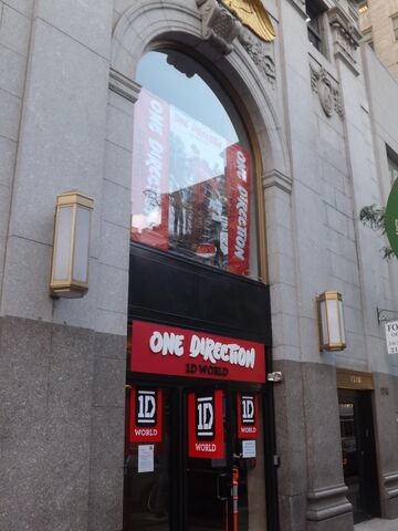 File:Store philadelphia.jpg