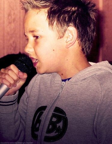 File:Liam as a kid.jpg